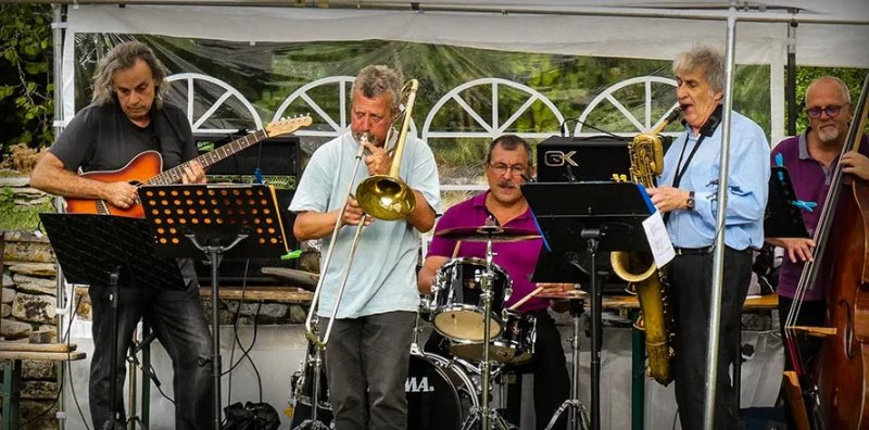 Bleu Jazz en représentation au 4e Festi'Val de Seine à l'abbaye d'Oigny